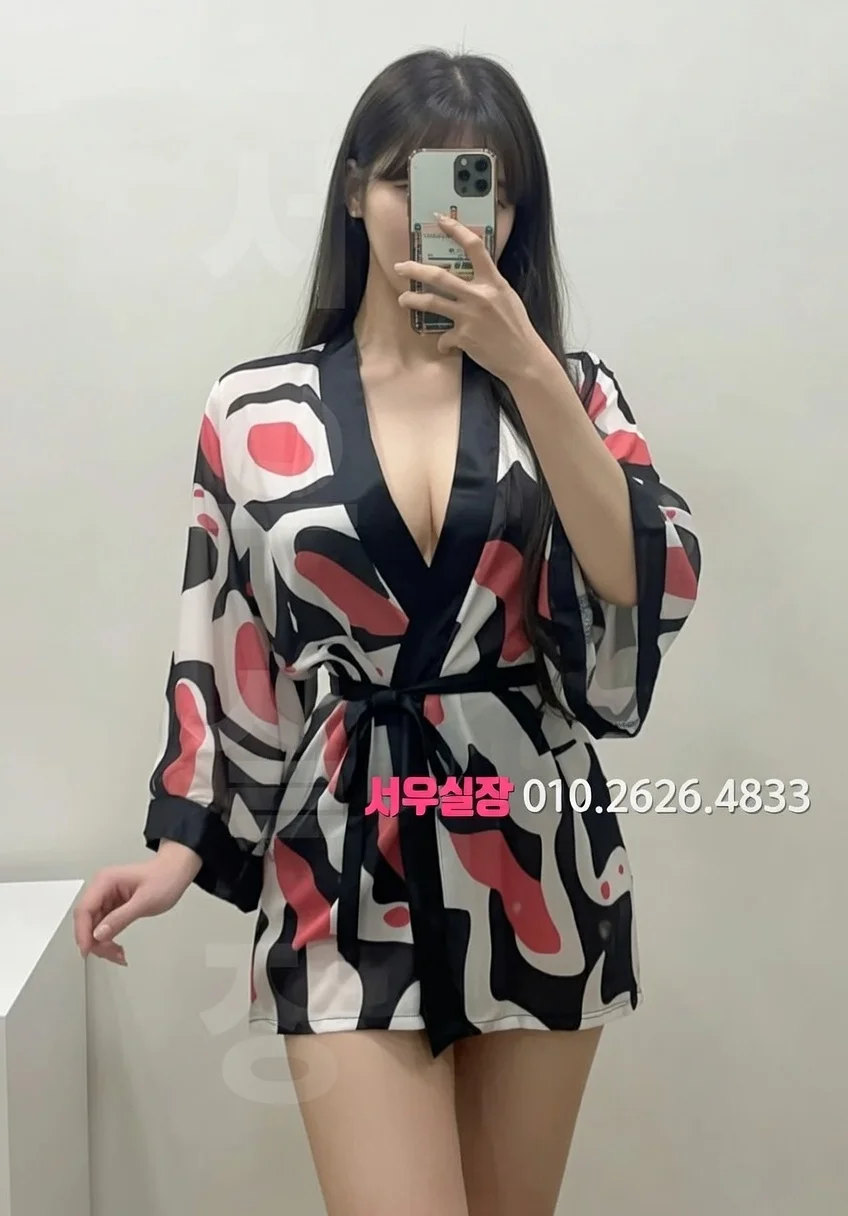 이천 미러룸 프리미엄 라인업 20번 프로필